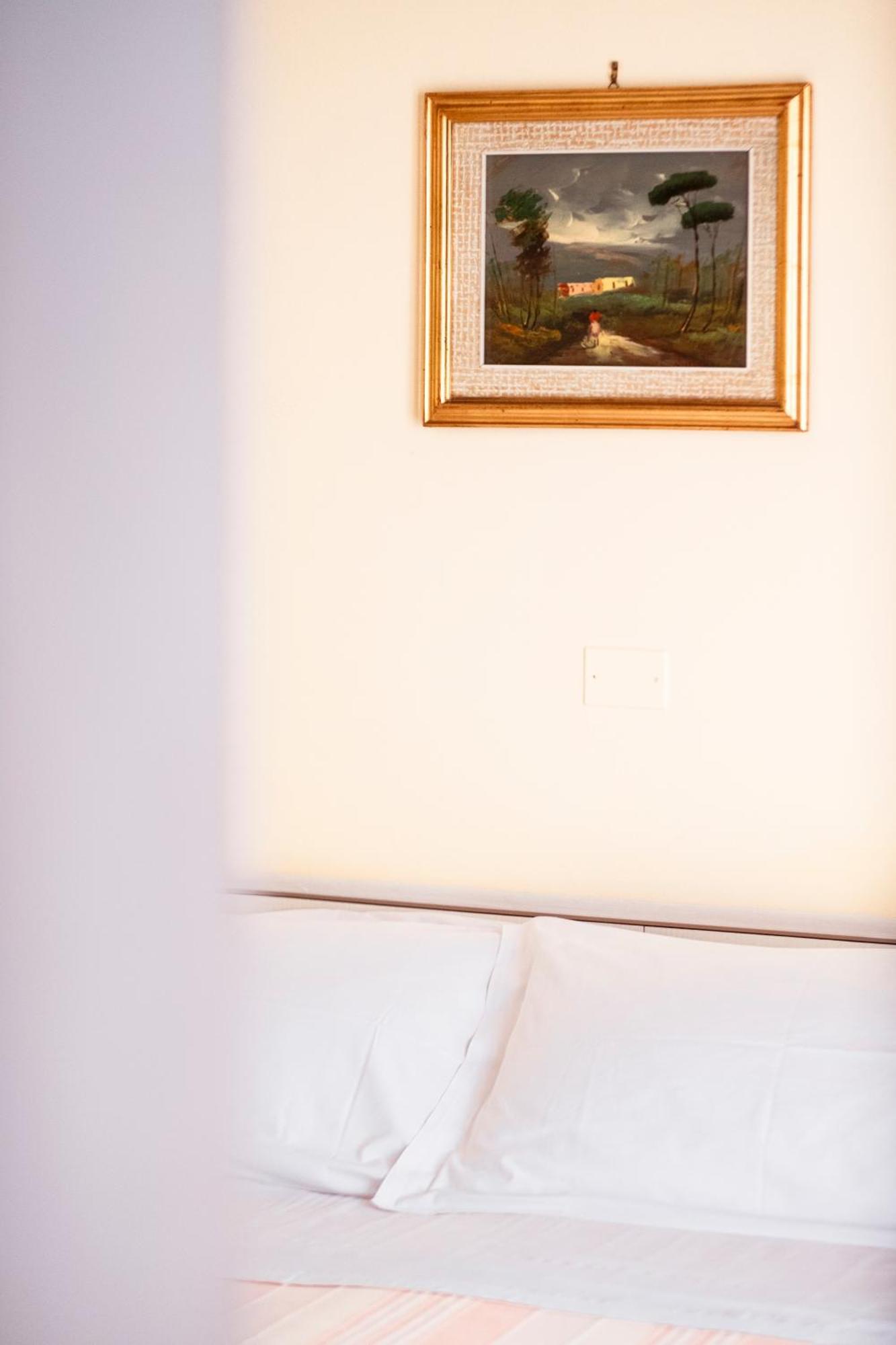 Hotel Cheri Rimini Kültér fotó